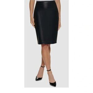 Danier🇨🇦 Black Genuine Leather Pencil Skirt sz 4